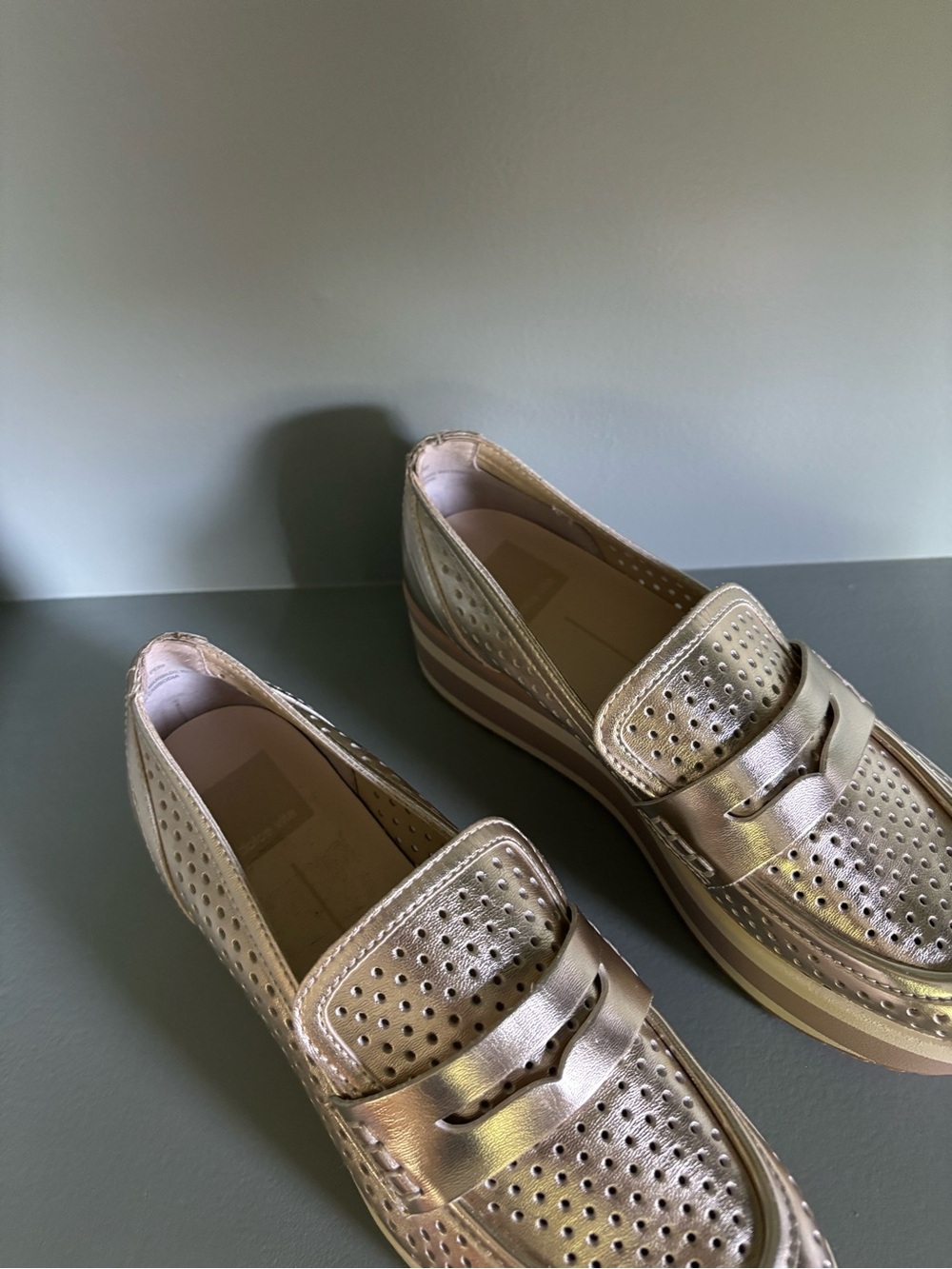 Dolce Vita Janine Metallic Gold Platform Loafers - Women Sz 7M - Picture 3 of 7